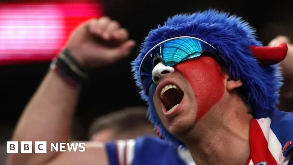 Bills tocam hino canadense em jogo da NFL em meio à guerra tarifária