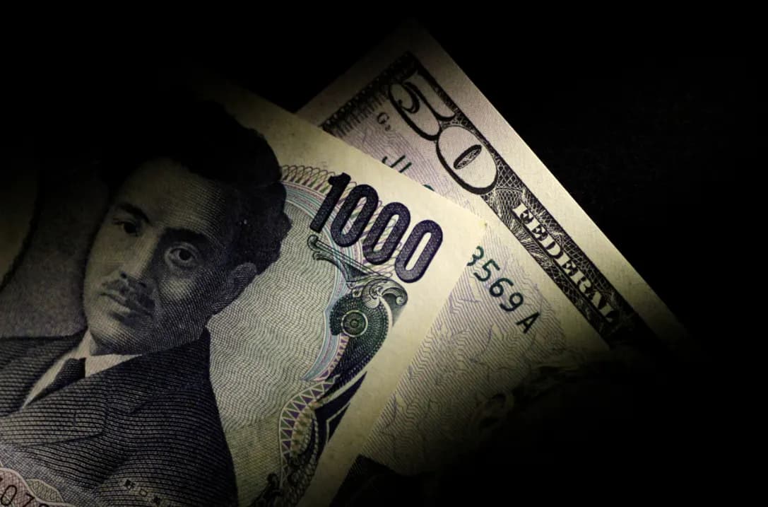 Dólar oscila sem direção única e iene cede após BoJ elevar juros