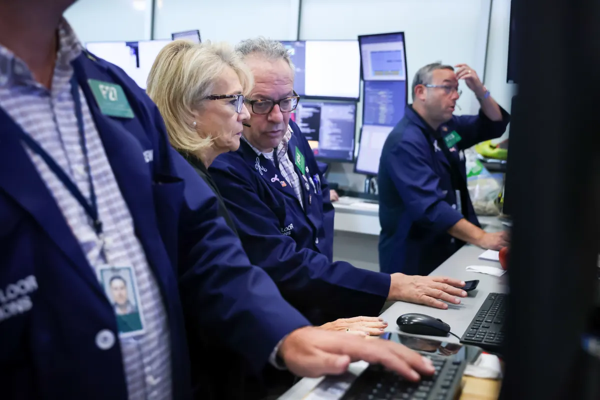 Futuros dos EUA ficam estáveis após recuperação pós-Fed