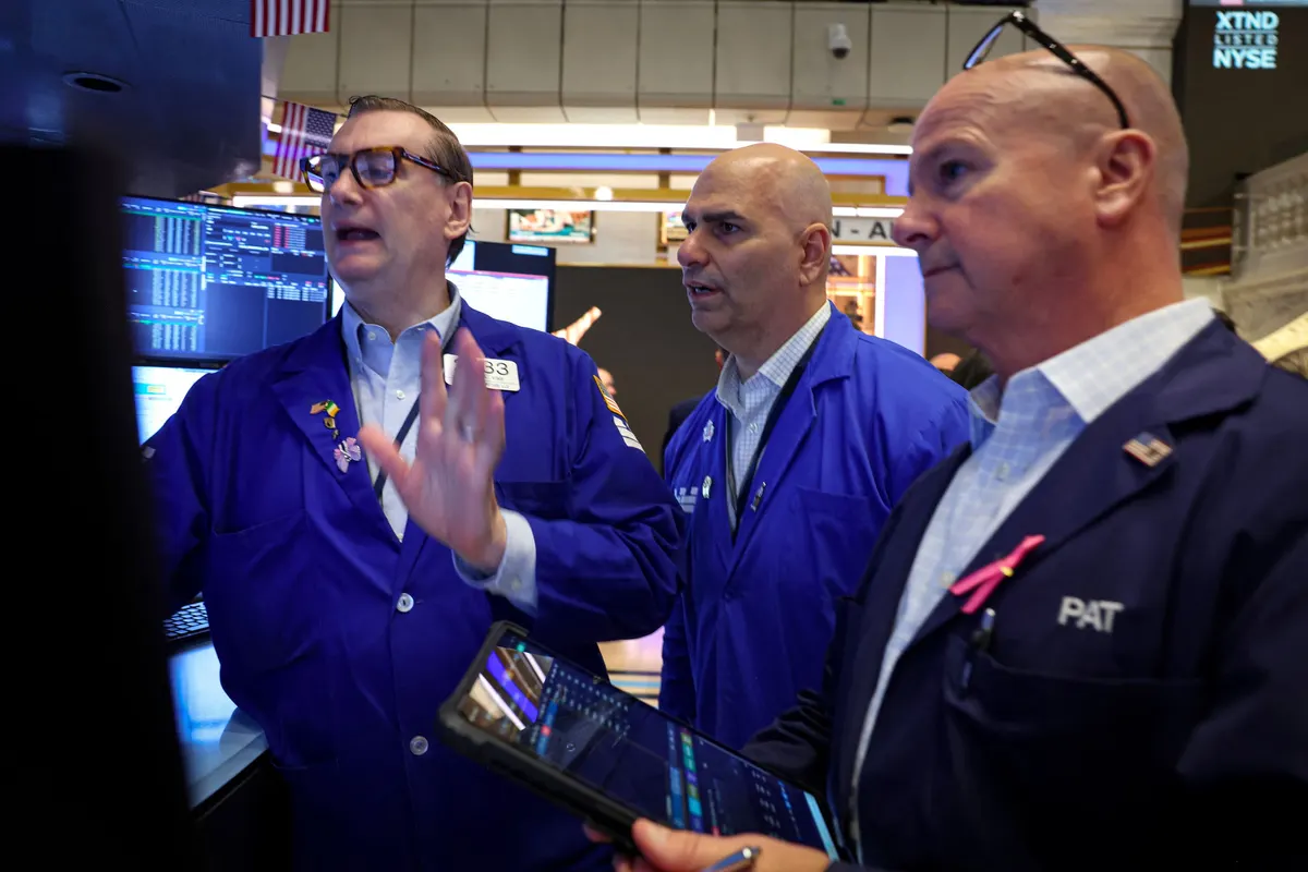 S&P 500 sobe 1,5% e Nasdaq mira recorde com alta de ações ligadas a IA